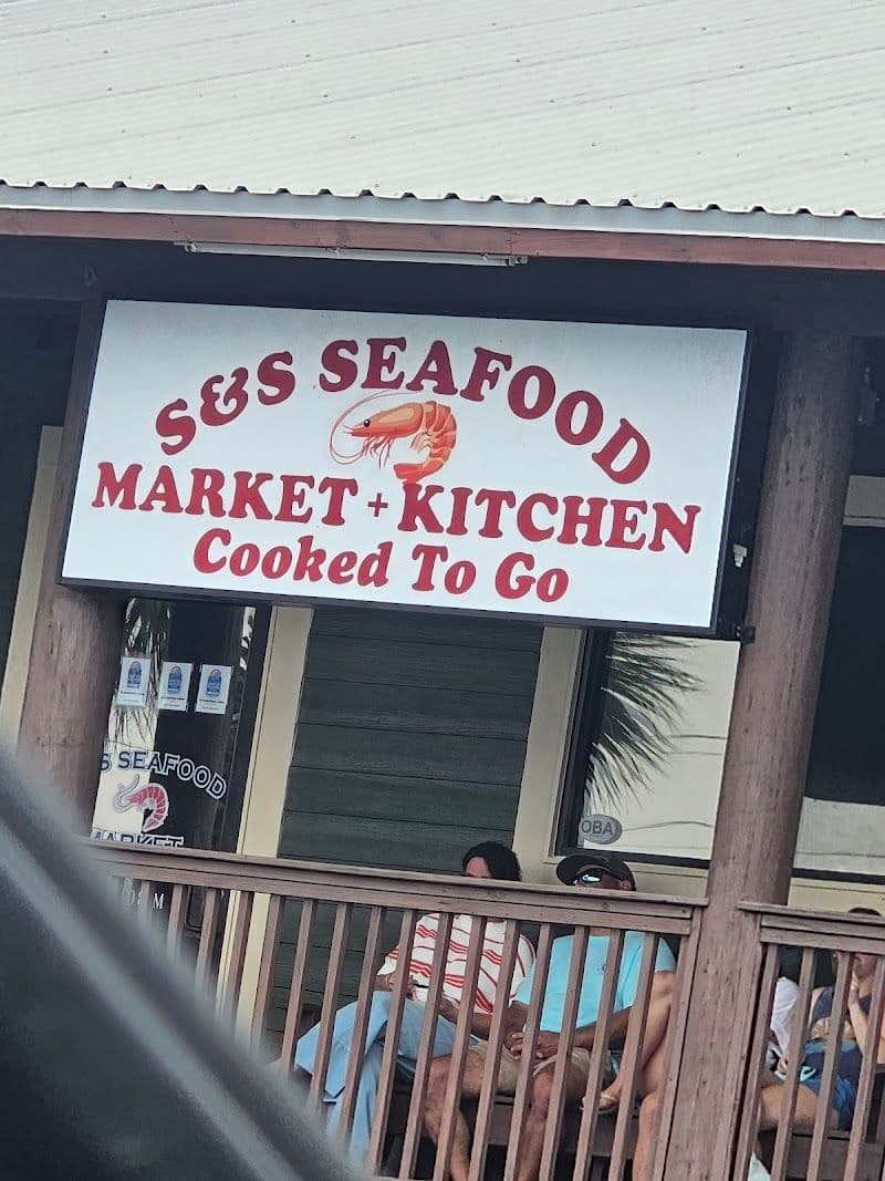 Parking near S&S Seafood Market + Kitchen