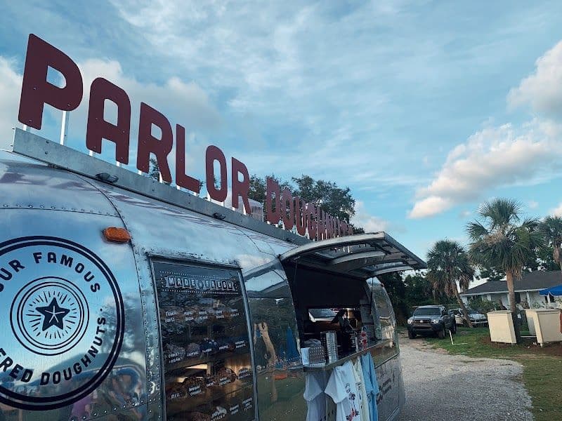 Parking near Parlor Doughnuts