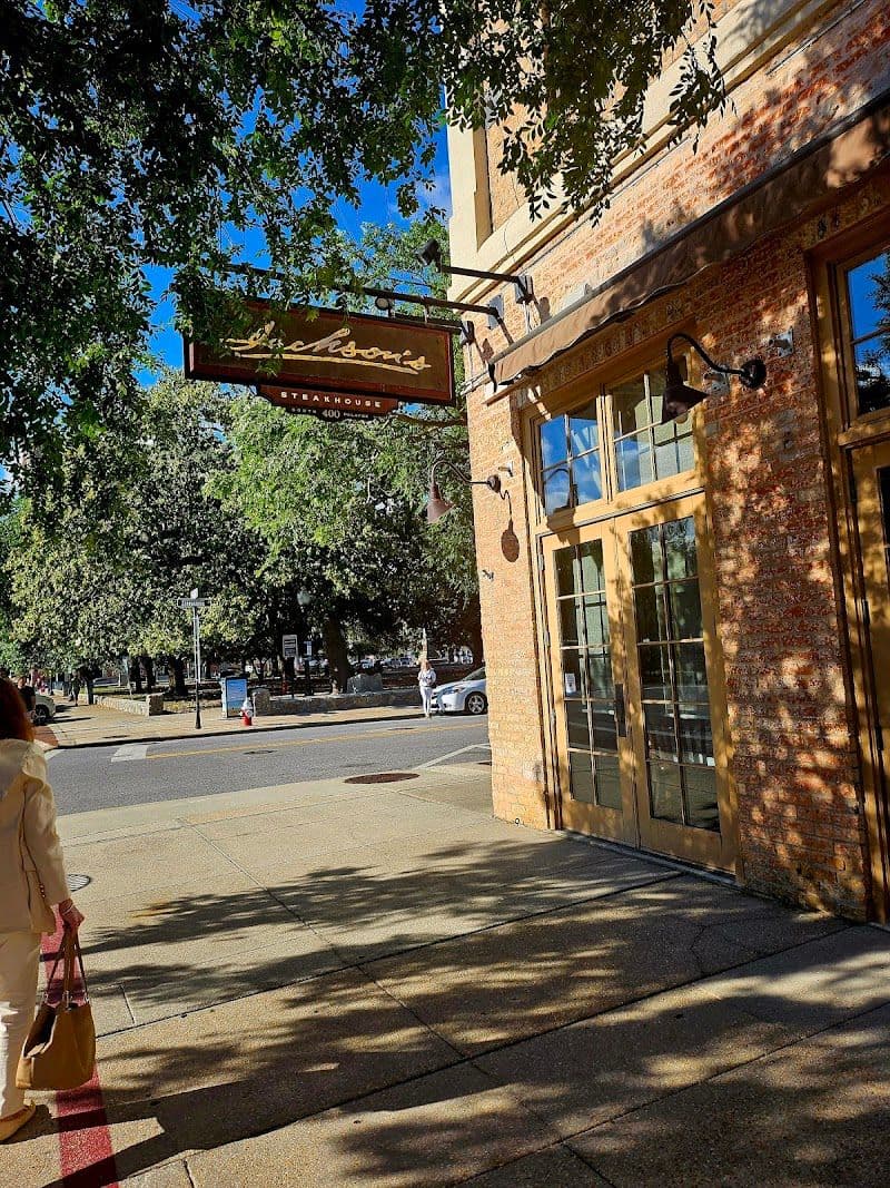 Parking near Jackson's Steakhouse