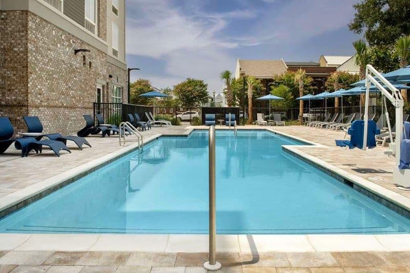 Parking near Hilton Garden Inn Pensacola Downtown